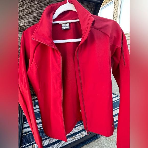 Merrill Women’s Size Medium Zipper Jacket. Red - Picture 2 of 10